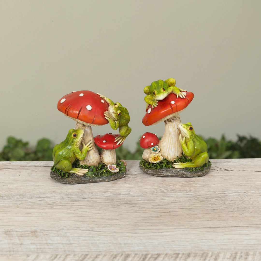 Resin Frogs on Mushroom