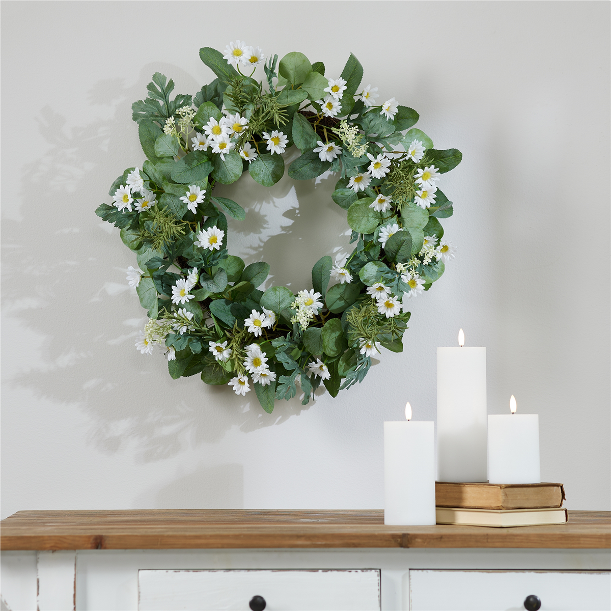 Mini Daisy and Foliage Wreath 22"D -Ship Only