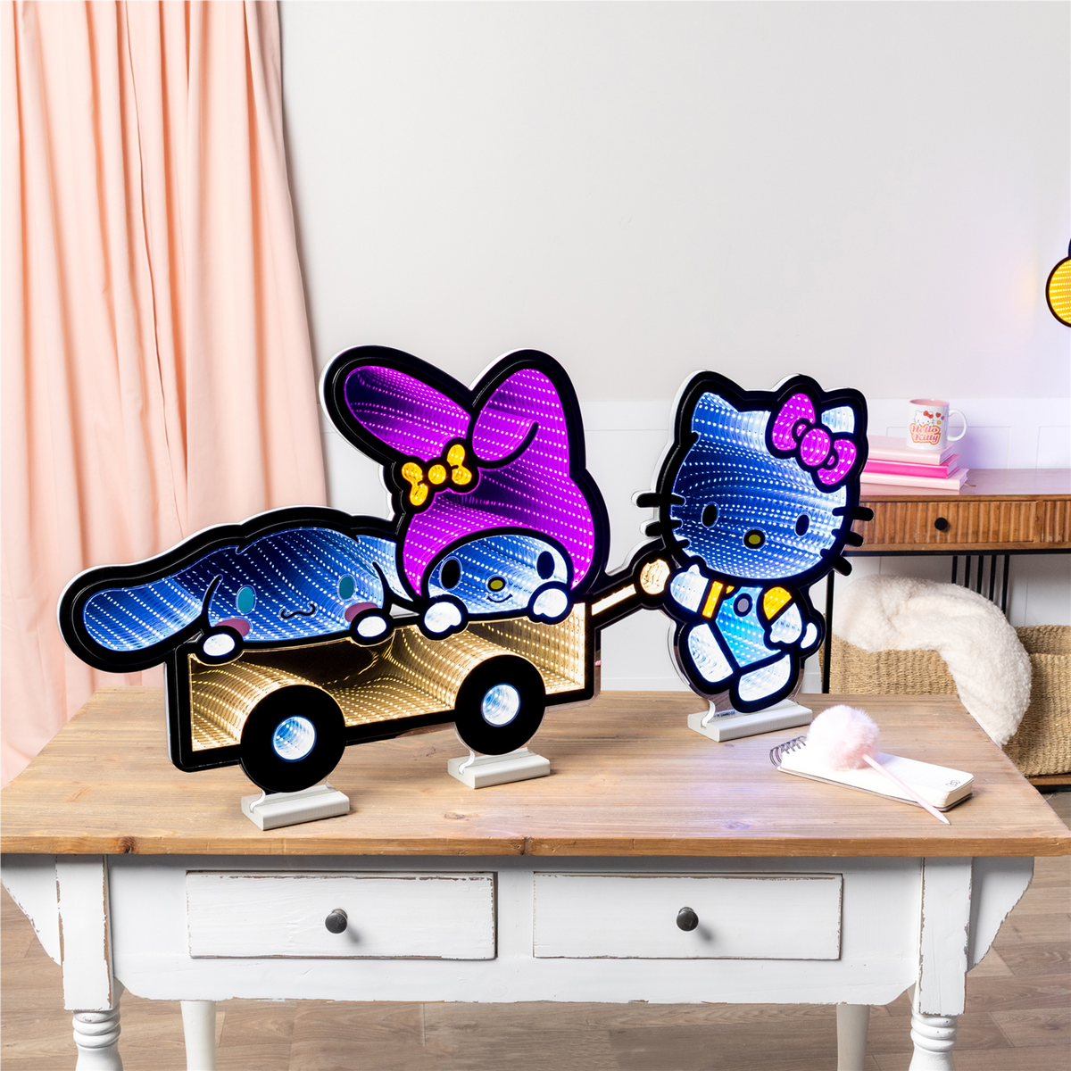 Hello Kitty and Friends Wagon Ekkolight -Ship Only