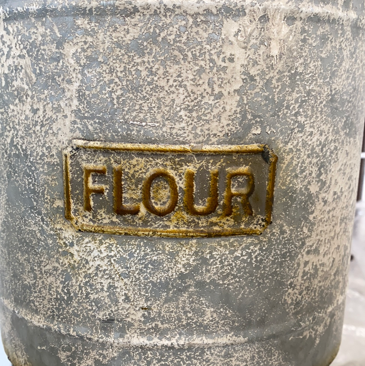 Decorative Antique Metal Water Tower