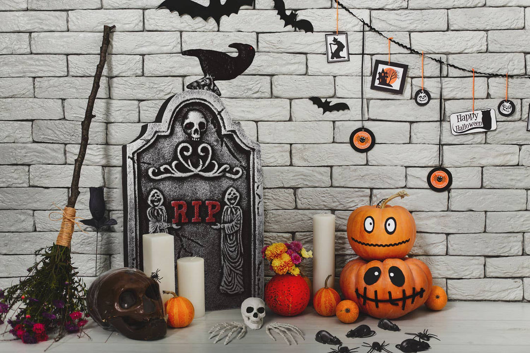 26 Pcs Halloween Tombstones and Accessories Set