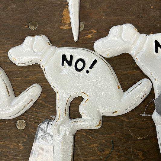 "No Pooping" Yard Sign Cast Iron White
