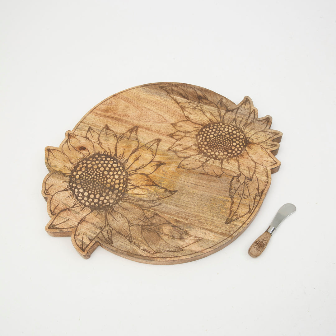 Engraved Sunflower Design Charcuterie Board & Cheese Spreader