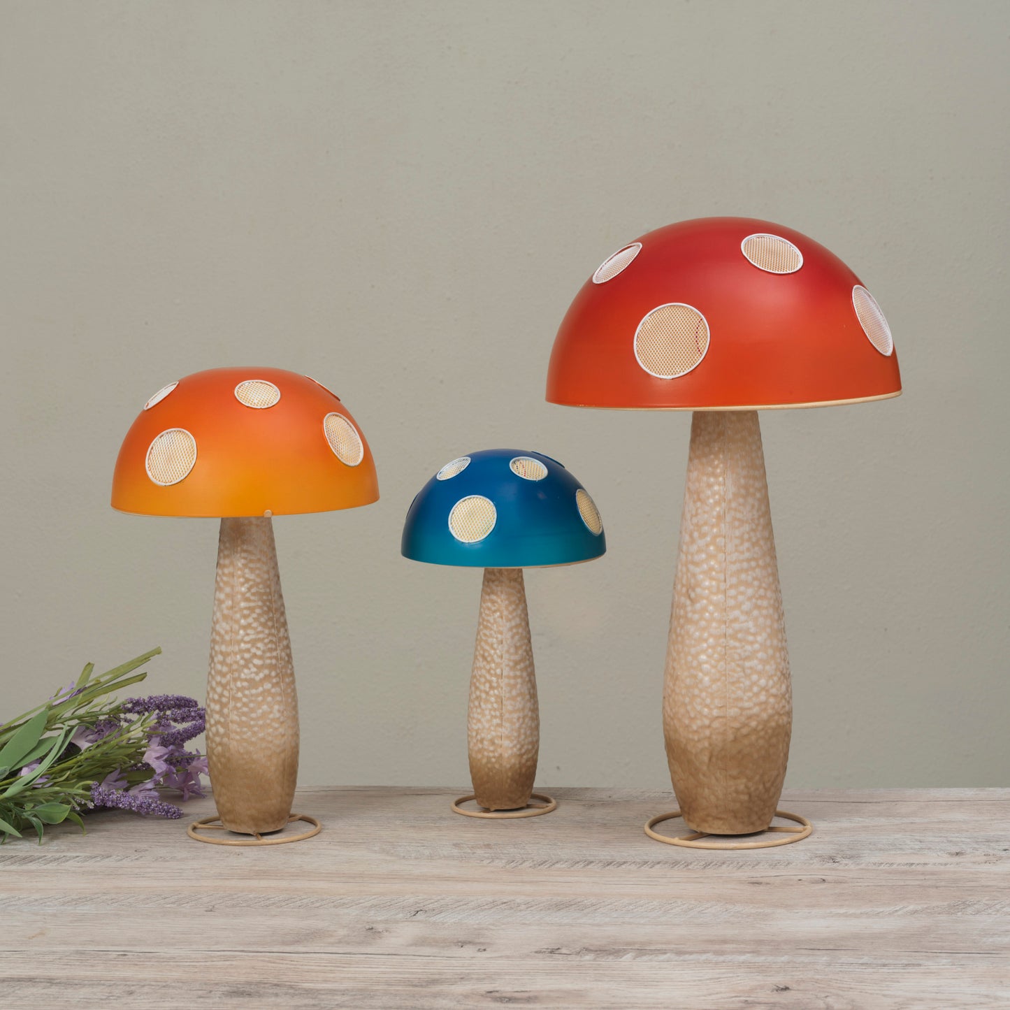Solar Lighted Metal Mushroom
