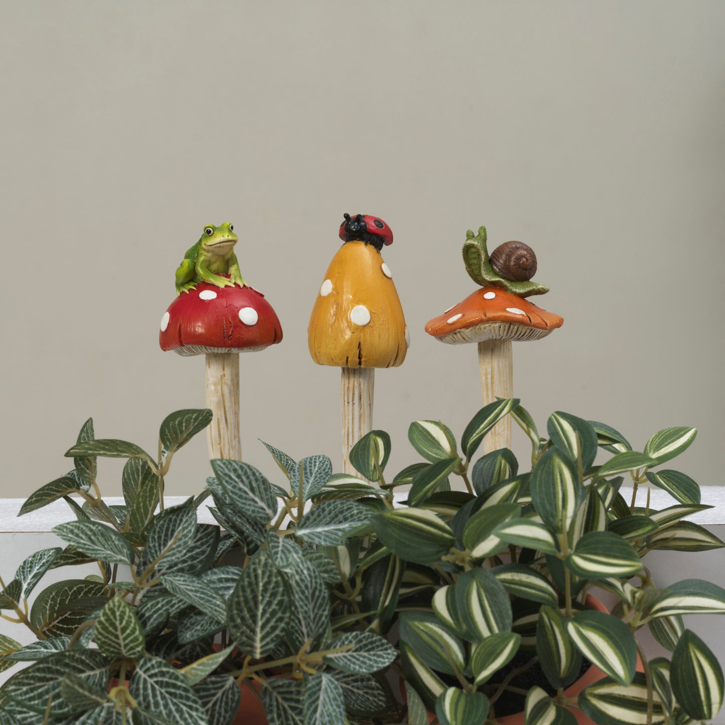 5.5"H Resin Mushroom w/ Garden Friend Stake