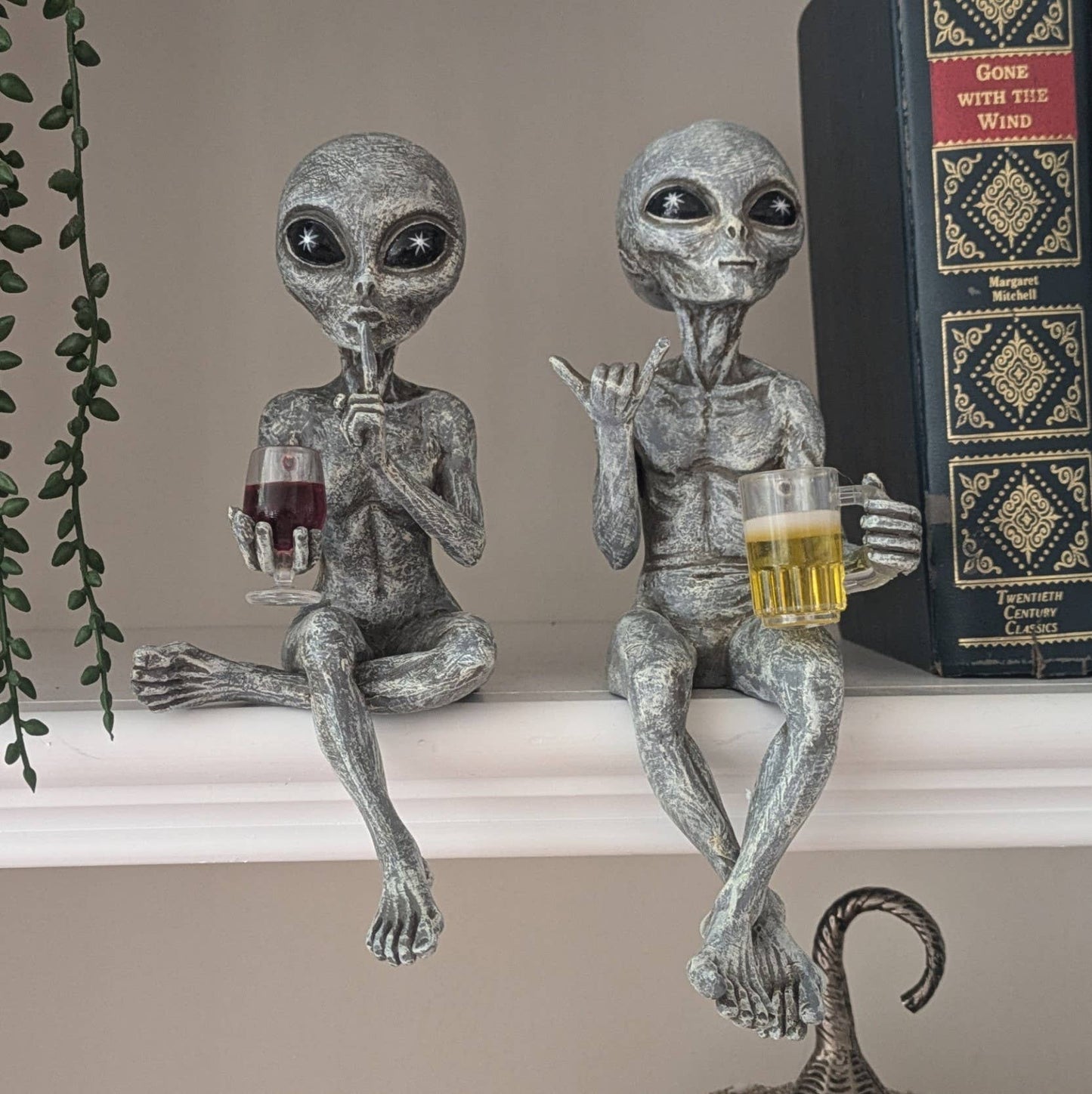 Party Alien Shelf Sitters 10" tall Figurine