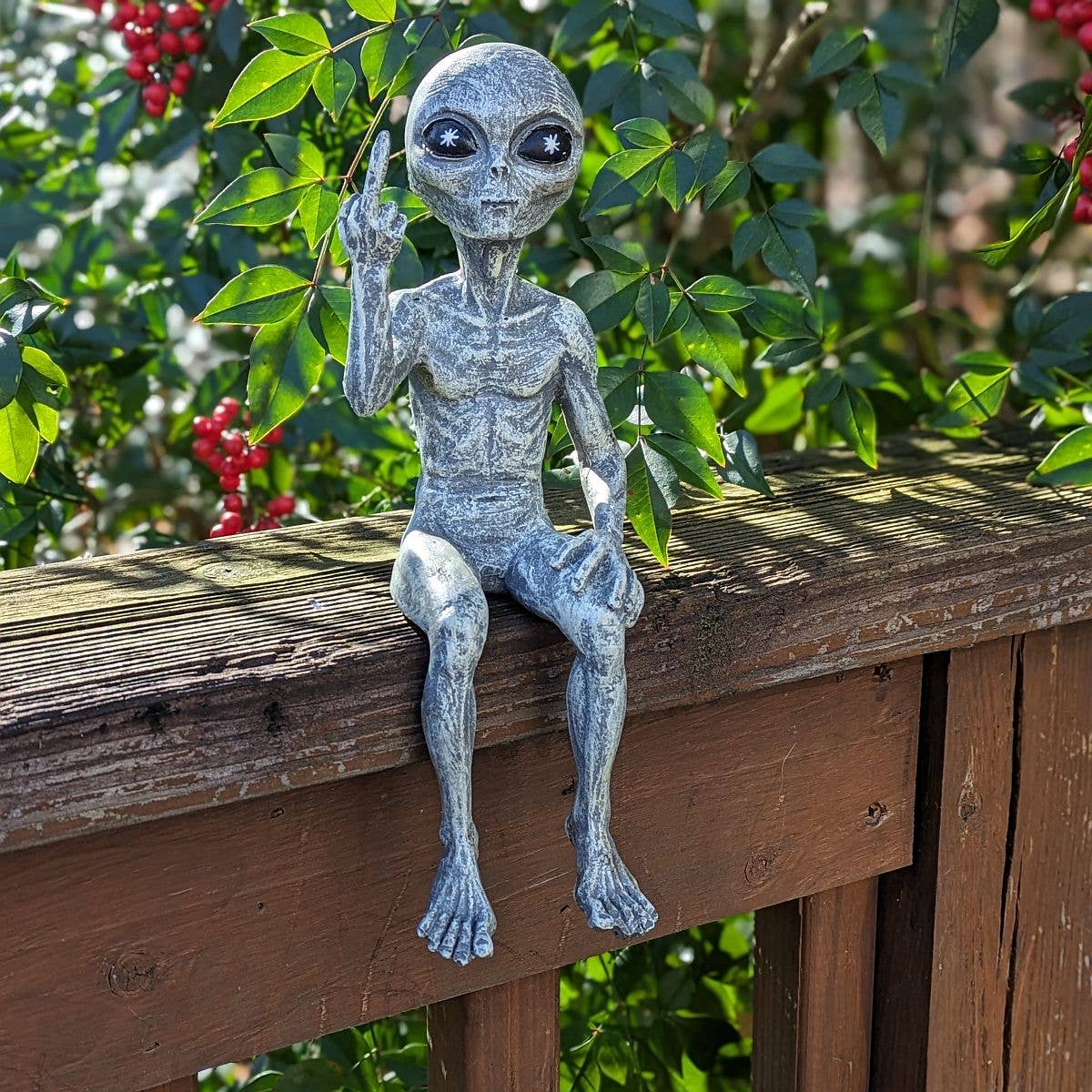 Rude Alien Statue “Flipping The Bird” 10″ H Shelf Sitter