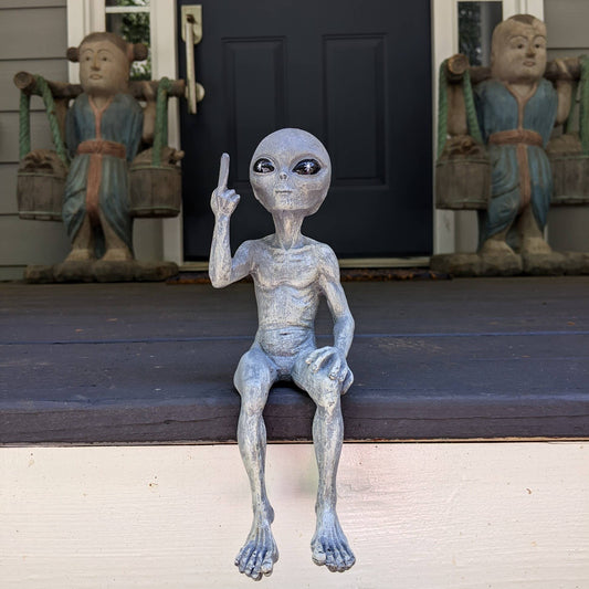 Rude Alien Statue “Flipping The Bird” 10″ H Shelf Sitter