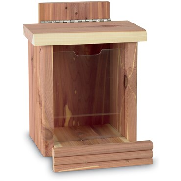 Pennington® Cedar Squirrel Snacker®