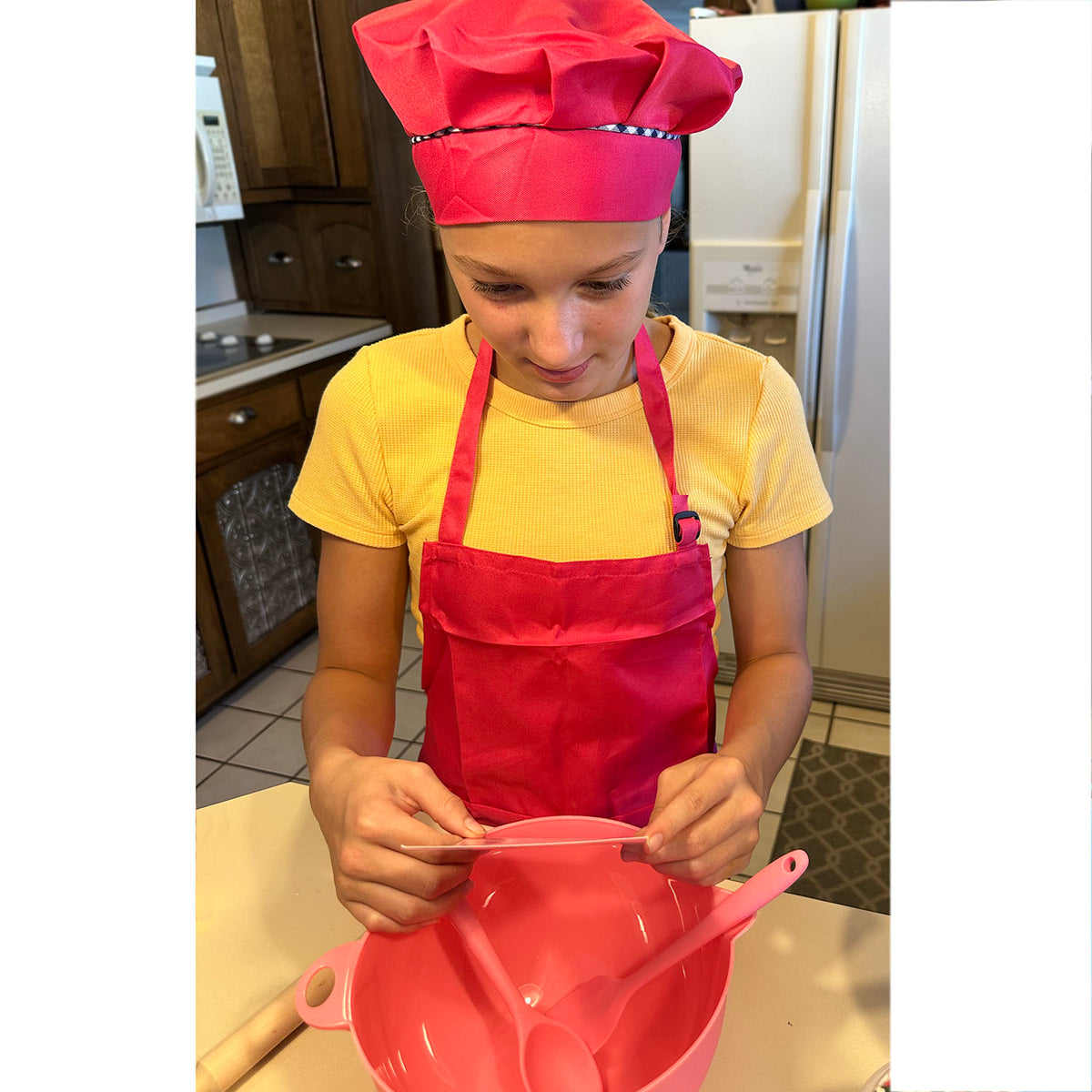 Little Pals Pink Baking Set -Ship Only