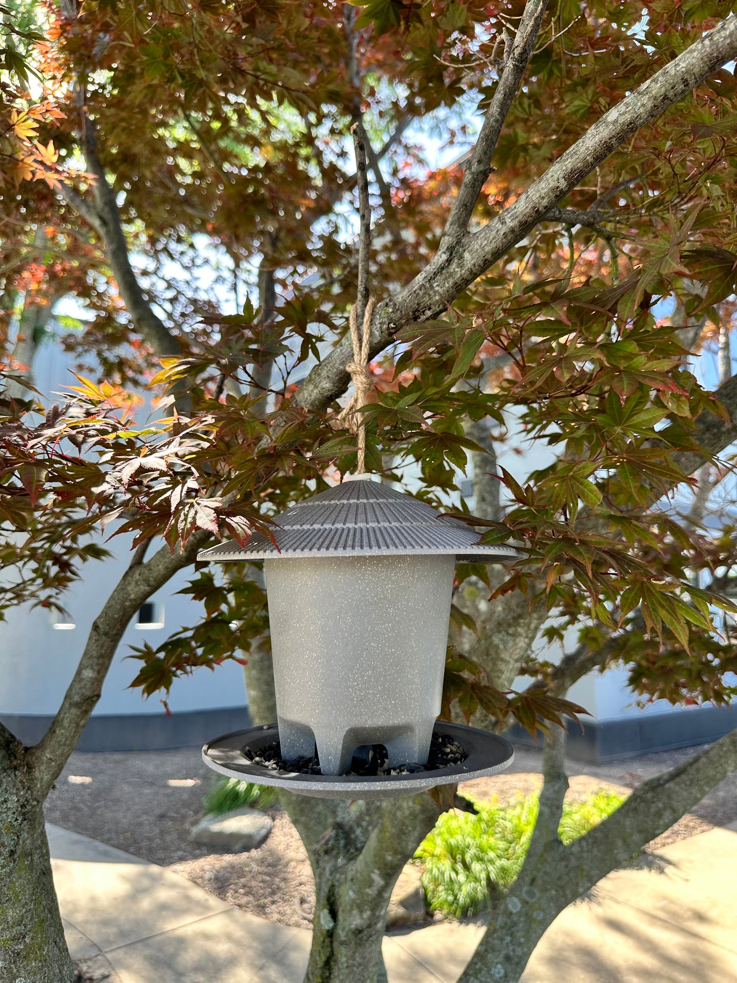 Deluxe Round Bird Feeder - Straw -Ship Only