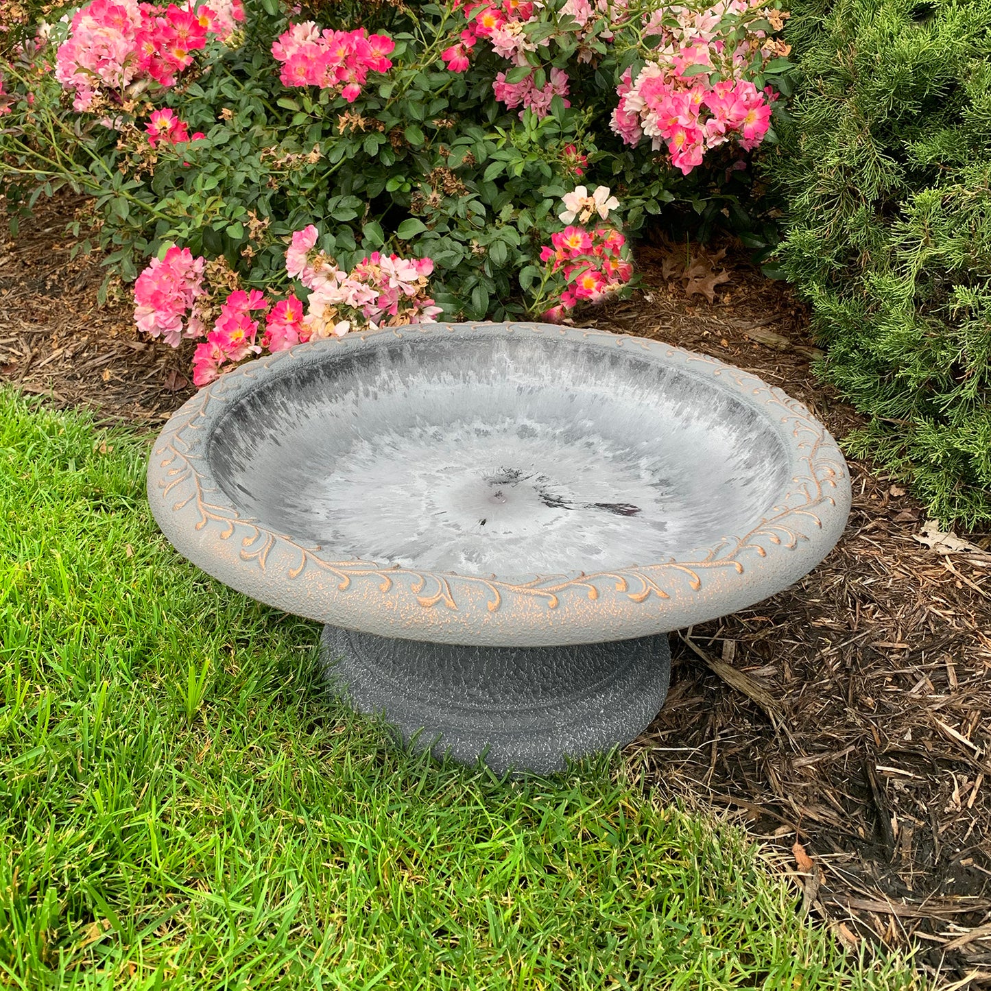 7.5" Dove Gray Fiber Clay Birdbath -Ship Only