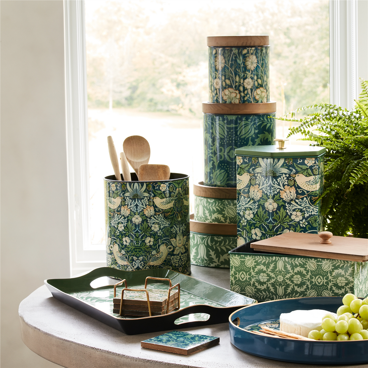 Round William Morris Canister (Set of 3) -Ship Only