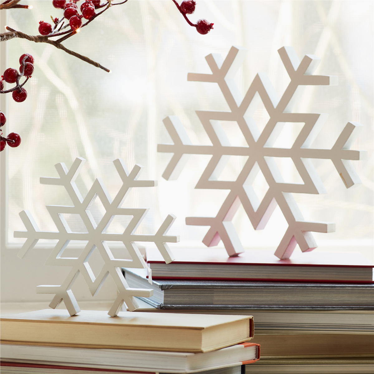 Traditional White Wood Cut Out Snowflake Decor (Set of 12) -Ship Only