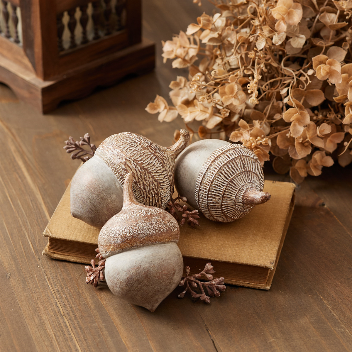 White Washed Etched Acorn (Set of 6) -Ship Only
