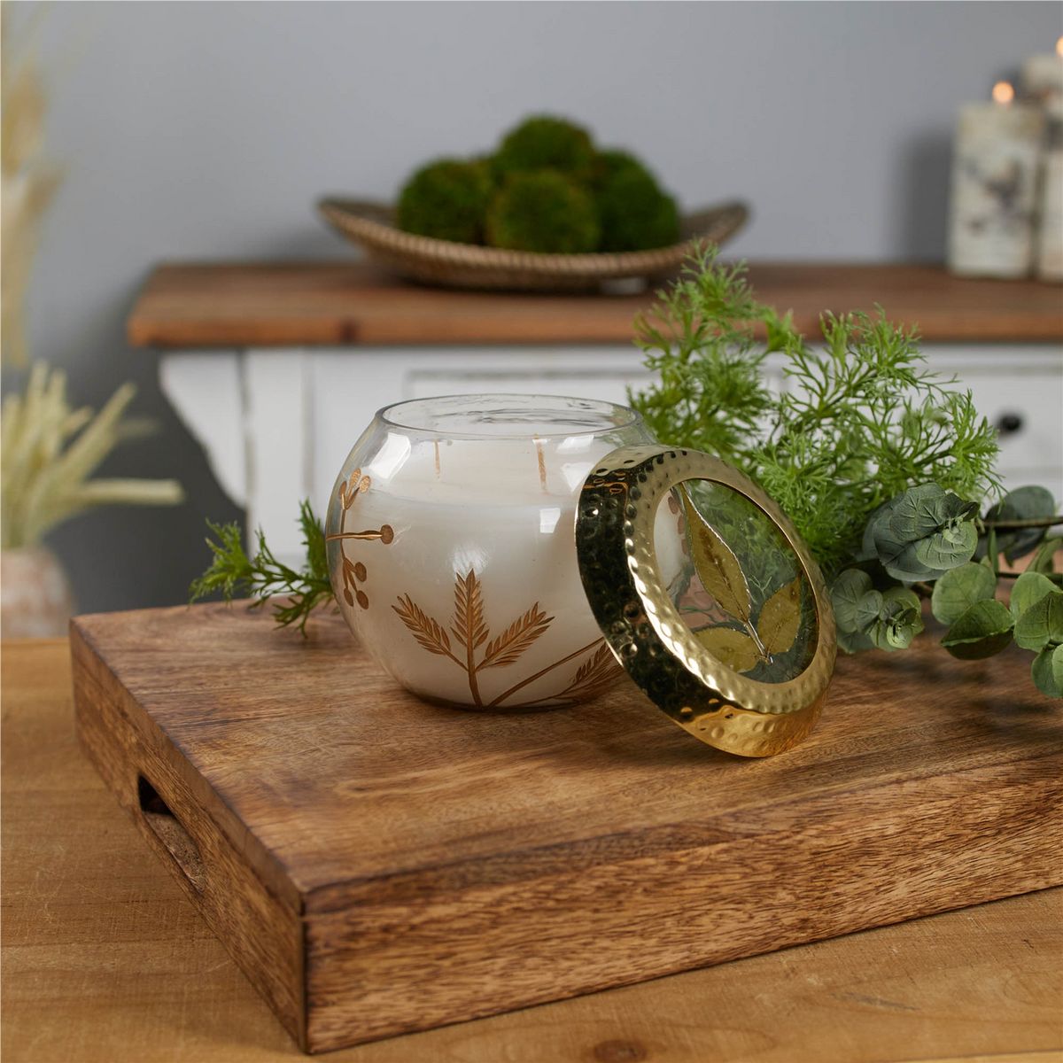 Frosted Juniper Scented Soy Candle with Pressed Leaf Lid 5"D