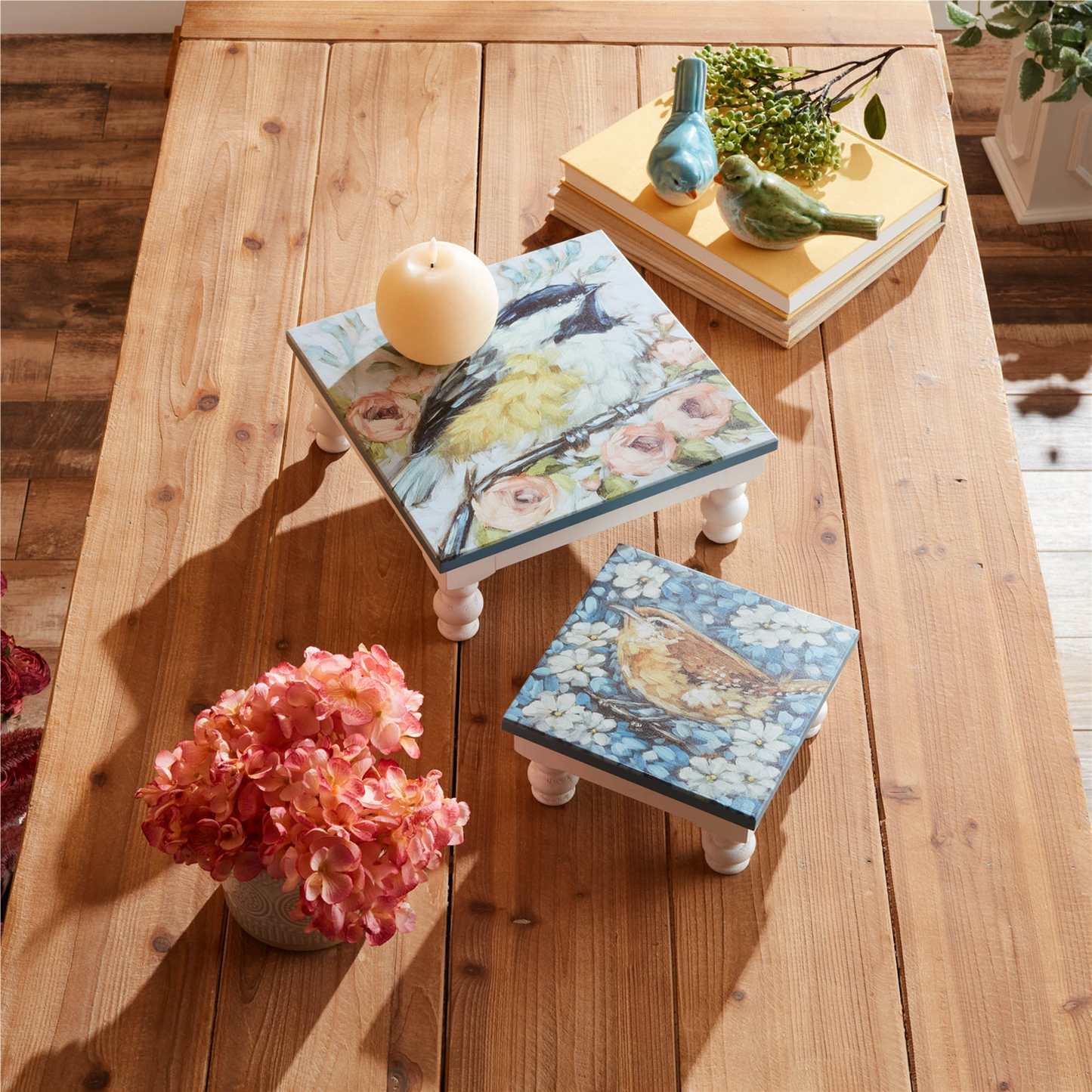 Wooden Floral Bird Pedestal Tray (Set of 2)