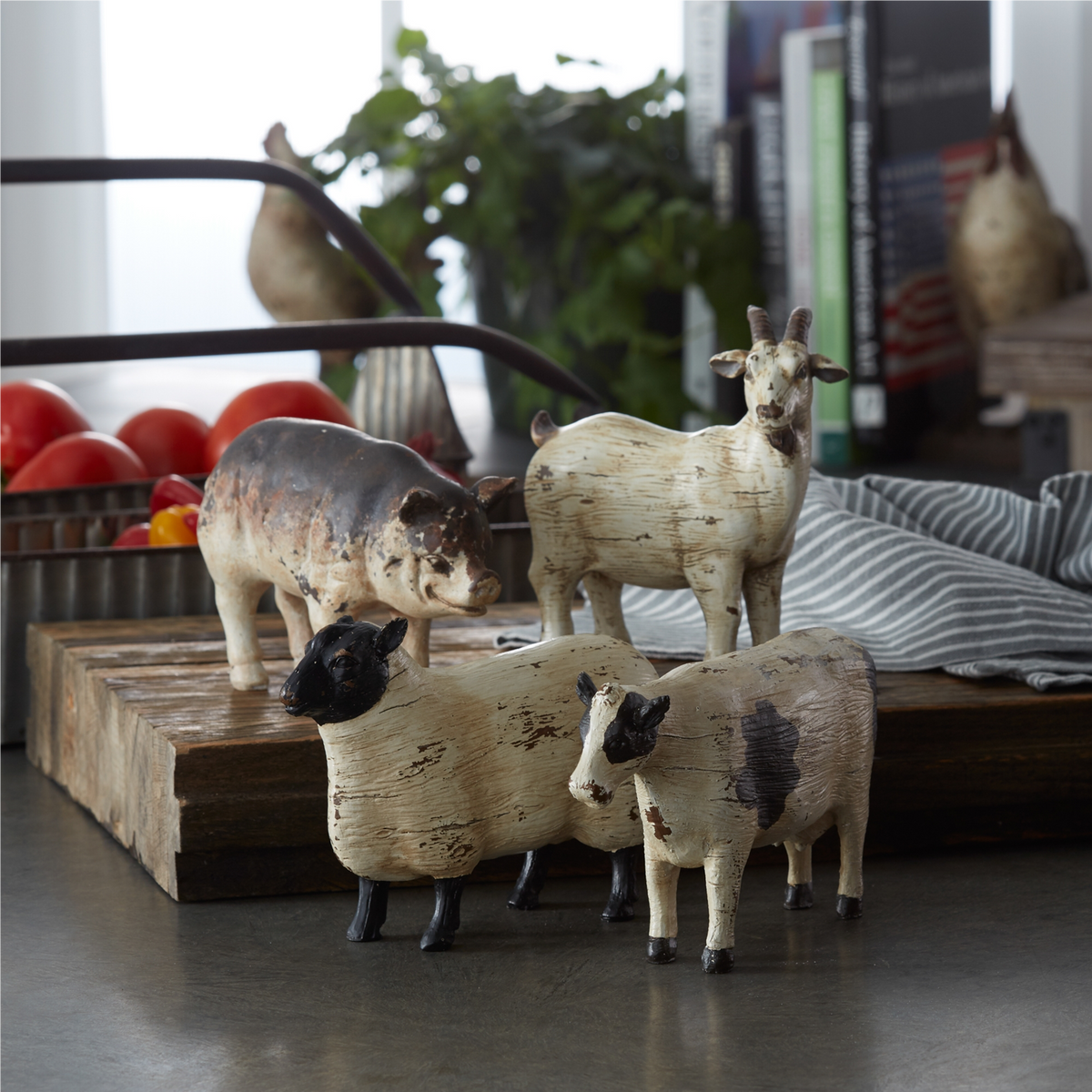 Rustic Farm Animal Figurine (Set of 8) -Ship Only