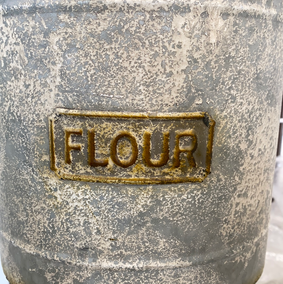 Decorative Antique Metal Water Tower