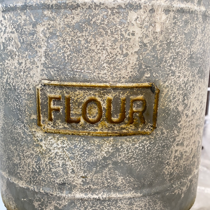 Decorative Antique Metal Water Tower